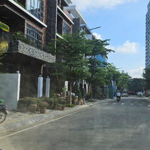 cho thuê nguyên căn làm văn phòng tại saigon mystery 5x20m- chỉ 42tr/ tháng nội thất cơ bản