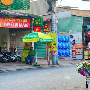 kẹt tiền hạ giá bán gấp nhà ngay kdc an sương gần chợ cây sộp