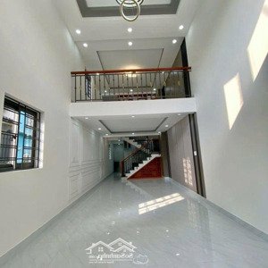 nhà mới 3 tầng kênh tân hoá 4m x 12m oto đỗ cửa chỉ hơn 5 tỏi