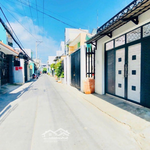 nhà mới đẹp 77m2 gần chợ bình trị đông giáp tân phú quận 6 tên lửa bình trị đông, bình tân