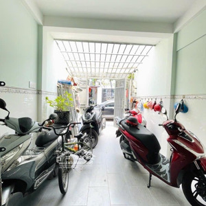 bán nhà 70m2 - sát mặt tiền đht05 thông song hành, trường chinh - hẻm xe hơi - 2 tầng - giá 3x tỷ