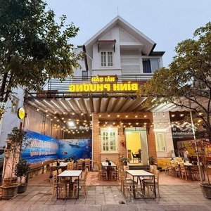 Cho Thuê Biệt Thự Mặt Phố Lô Góc Gần Phùng Hưng - Hoàn Kiếm - 200m2 X 2,5t - Mt30m Giá 7500 Usd .