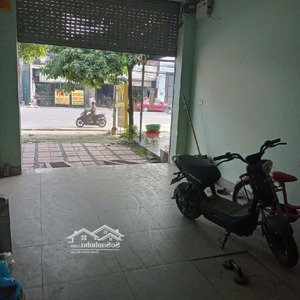 bán nhà cạnh cây xăng trường sơn quốc lộ 32, nhà đẹp như lòng xe điếu ql32, 43m2 giá 5,8 tỷ.
