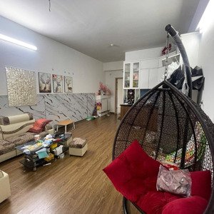 e cần bán gấp căn 1 ngủ 48m2 trong khu 5 toà mới kdt thanh hà