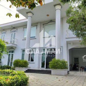 cho thuê biệt thự compound 565m2 sân vườn rộng 2 tầng 4 phòng lớn để ở gia đình_văn phòng công ty