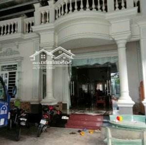 căn nhà thiết kế kiểu biệt thự mỹ phước3 bến cát 10x30m full thổ 4pn đường trước nhà oto tránh nhau