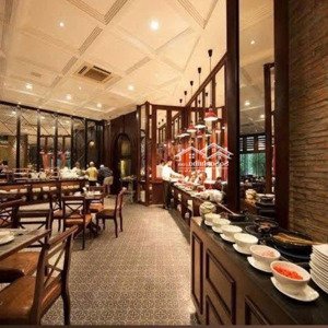 bán khách sạn mt đường nguyễn thái bình, q1. gồm 12 tầng, 1 hầm, đang cho thuê 500tr/th. bán 370 tỷ