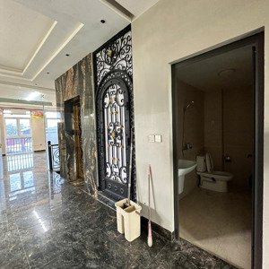 chính chủ cho thuê tầng 1 và 2 biệt thự liền kề louis city đại mỗ giá 5 đến 10tr/tháng