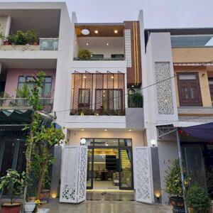 SIÊU HOT – NHÀ 1 TRỆT 2 LẦU GIÁ CHỈ 2 TỶ 3 – PHƯỜNG 4, TP. TÂN AN, LONG AN 