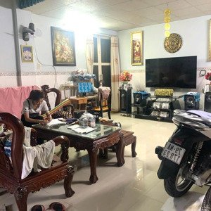 bán nhà gần biển nha trang hẻm ô tô lê hồng phong, nhà cũ ngang 6,3m góc 2 mặt tiền giá rẻ alo em