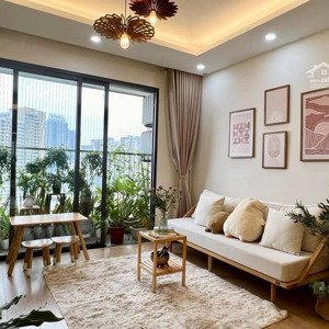 gđ cần bán nhanh căn hộ chung cư 2 phòng ngủ - toà gold season - dt 60m2 - gía 5,8 tỷ 