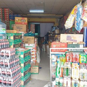 ngộp bank nhà 3 tầng mặt tiền đường hà huy giáp, p thạnh xuân, q12, dt 300m2 (10,5mx27m) giá 31tỷ