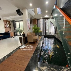 siêu phẩm phú nhuận - hẻm oto 4 chỗ - 5 tầng btct - thang máy - hồ cá koi - nội thất sang trọng