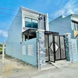 nhà 1 trệt , 1 lầu hẻm ô tô p7 tp tân an long an