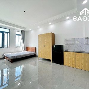 chdv full nội thất có cửa sổ trời siêu to khủng lồ, ánh sáng ngập tràn