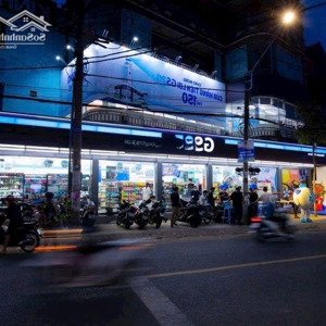 mặt bằng hiếm có tại quận đống đa tổng 560m2 mặt tiền 10m.