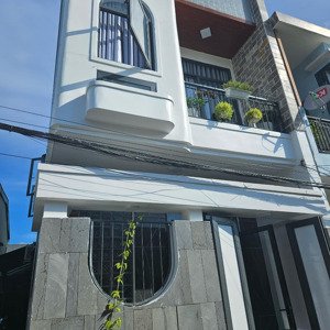 nhà 2 tầng kiệt oto tải nguyễn lương bằng bên cạnh trường đh bách khoa. q. liên chiểu