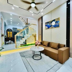 bán nhà xây mới quận 3 50m2 giá 7.x tỷ, 4 tầng, nội thất đẹp