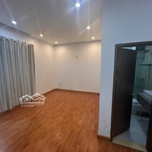 cho thuê nhà ở nguyên căn intresco 110m2, 4pn. 5wc. đường 10m giá 20 triệu/thang.