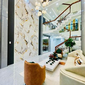hàng ngon quận 10! nhà 60m2 hồ bá kiện chỉ còn 3tỷ590. nhà 3 tầng, 4pn. gần cv lê thị riêng. shr