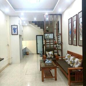 Cho thuê nhà ngõ 168 Kim Giang 5 tầng x 30m2, 3 ngủ khép kín, 14 Triệu