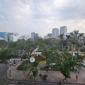 Cần Cho Thuê Gần 200m2 Trên Tòa Nhà Văn Phòng đường Trần Phú.view Công Viên, đã Có điều Hòa âm Trần