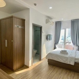 cho thuê căn hộ bancoly 35m2 full nội thất gỗ cao cấp ngay cv lê văn tám tại quận 1_mới trống phòng