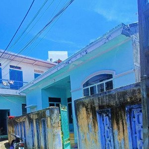 nhà cấp 4, sau trường thcs nguyễn khuyến, hẻm 1 xe máy, cách biển trần phú: 600m, giá: 3 tỷ