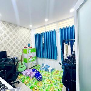 Đi nước ngoài bán gấp nhà HXH 7m Minh Phụng, Phường 11, Quận 11. 1ty850/48,4m2. Gần bệnh viện, chợ.. SHR