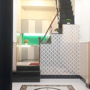bán nhà phạm thế hiển phường 2, quận 8. (3x7.5) 2tầng, shr, mới đẹp gần chợ, công viên, nhỉnh 3 tỷ