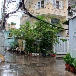 quận 11 - 5 tầng - hẻm xe hơi - căn góc 2 mặt tiền hẻm lớn - ngang hơn 5m - nhà đẹp - hơn 5 tỷ tl