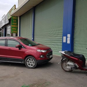 nhà xưởng mặt đường ql1a, quận 12 cho thuê dt: 2700m2 giá 200 triệu/tháng lh: 