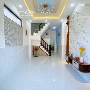 nhà mới xây 2 mt gần chợ, hxh đổ cửa,q8, 40,4m2 chỉ nhỉnh 4 tỷ