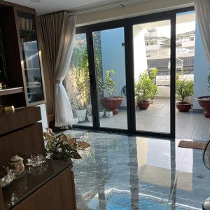 biệt thự 3 tầng đường 8m khu k300 - nguyễn minh hoàng - c18, p12, tb. 8,7m x 16m (136m2). giá tốt