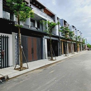Nhà Gần Mặt Tiền Gần Khu Công Nghiệp Thuận Tiện Kinh Doanh