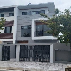 cho thuê căn biệt thự gói 2- mỹ gia đường số 2-18m, thích hợp kd.