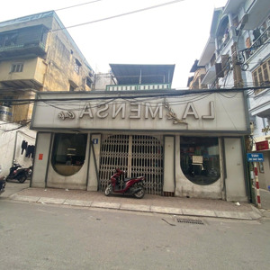 cửa hàng hoàng cầu 90m2 mt 13m phù hợp làm mọi mô hình kinh doanh