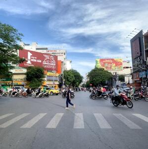 Cho thuê nhà tầng 1 hoặc cả nhà MT: 4m DT: 62m2 phố Tô Hiệu , gần ngay ngã 4.