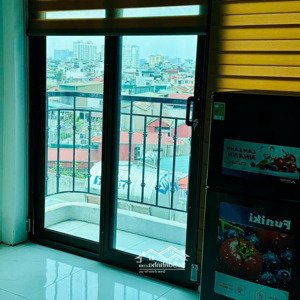 phòng studio thoáng đẹp có ban công 274 trương định 4.8tr/th