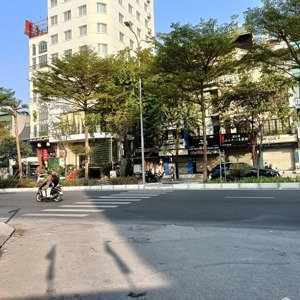 cho thuê cửa hàng tầng 1 , số 6 ngõ 9 đào tấn giá 8 triệu/ tháng