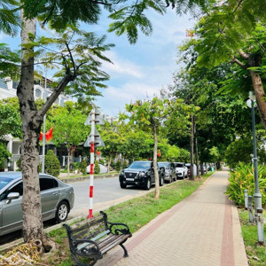 nhà phố đẹp nhất lakeview city, 100m2, mặt hồ đường đôi 25m, giá chỉ 22.8 tỷ chủ bao hết ạ
