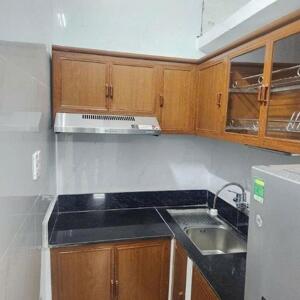 Cho thuê nhà ngõ 805 Đường Láng, 3 tầng x 31m2, 3 ngủ, 10.5 Triệu ở hộ gia đình