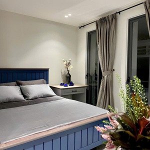 cho thuê căn hộ cao cấp - thiết kế đẹp - 2 cửa sổ lớn thoáng