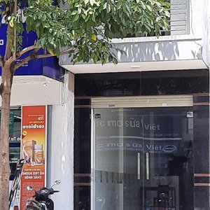 cho thuê nhà nguyên căn mặt tiền đường cmt8, ngay chợ biên hòa