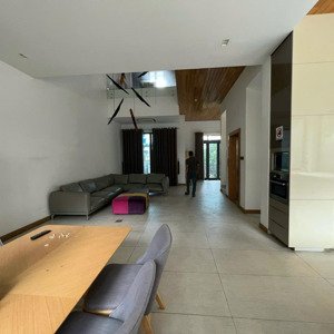 bán căn bt kdc him lam quận 7 dt: 10x20m2 giá bán: 56 tỷ (tl) vị trí đẹp nhà đẹp lh:0911775888