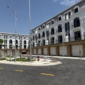 bán căn nhà 70m2 xây 4 tầng riêng móng, riêng cột, riêng tường, trả trước 1,5 tỷ nhận nhà