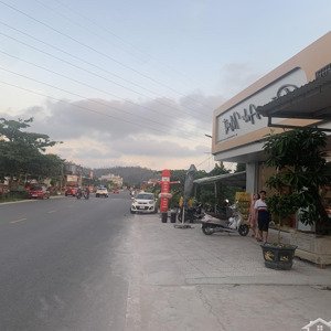 cho thuê mặt bằng diện tích 140 m2, ngang 5m. khu vực nhiều quán, cửa hàng. cạnh dũng anh mart