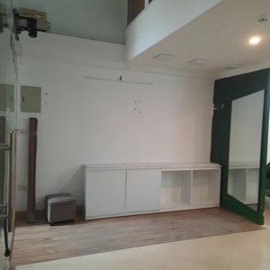cho thuê 1 phần tầng 1 số 85 trần quang diệu - hoàng cầu. phù hợp bán hàng onl, giá 2tr/th