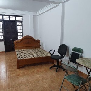 cho thuê phòng diện tích 40m2, trong căn nhà 4 tầng