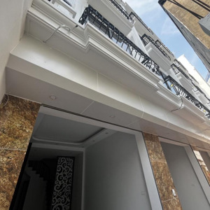 bán nhà la khê 5 tầng 10m ra quang trung - 35m2, 6,8 tỷ - full nội thất